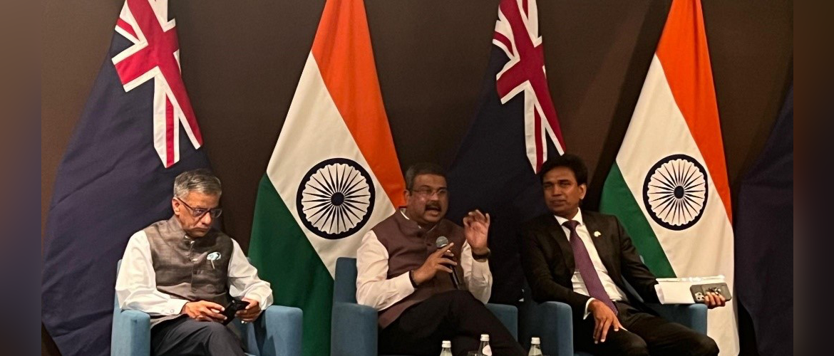  Education Minister Mr. Dharmendra Pradhan interacted with the Indian diaspora engaged in education sector, emphasizing the strong ties between India and Australia on 26 October 2024 in Sydney. 